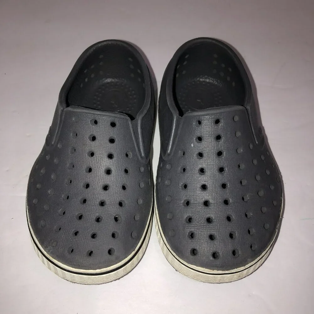 NATIVE Jefferson Children’s Shoes in Dark Gray C9 Sneakers